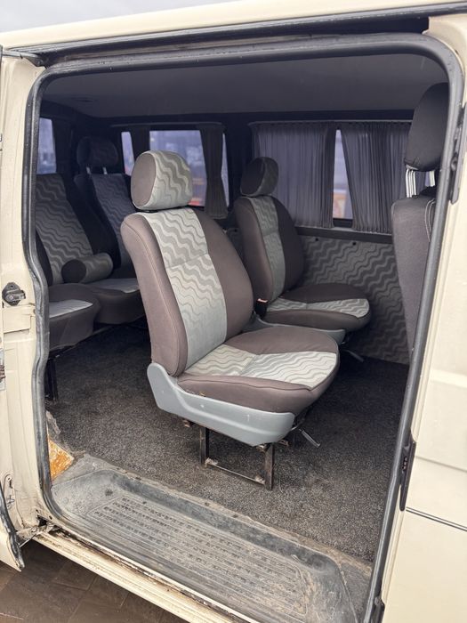 Продам класний бус Т5