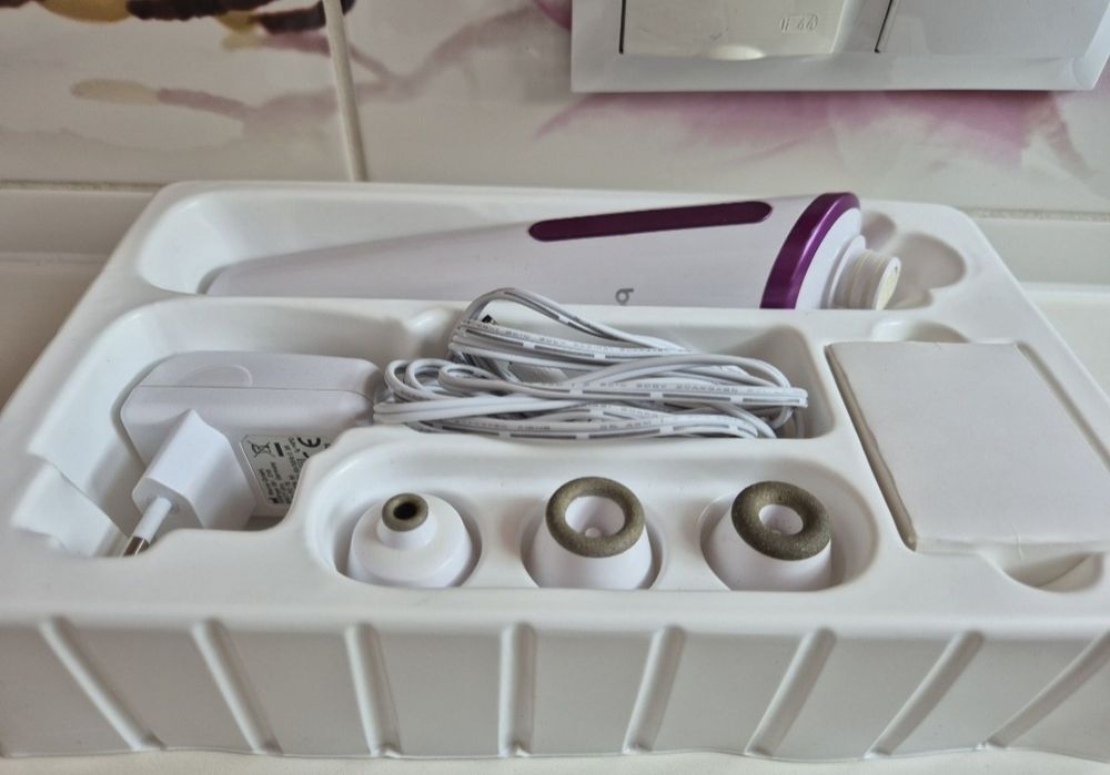 Прилад для мікродермабразії BEURER FC 76