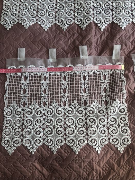 Firanka z zazdroskami - z gipiurą