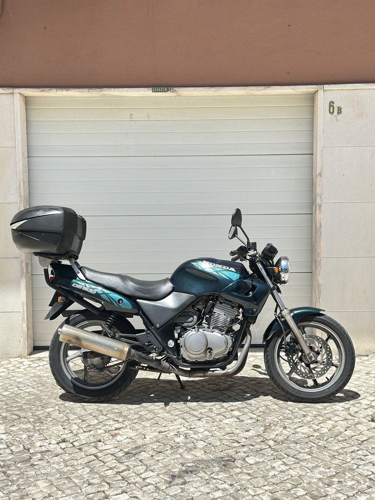 Honda CB 500 Alarme e Top Case