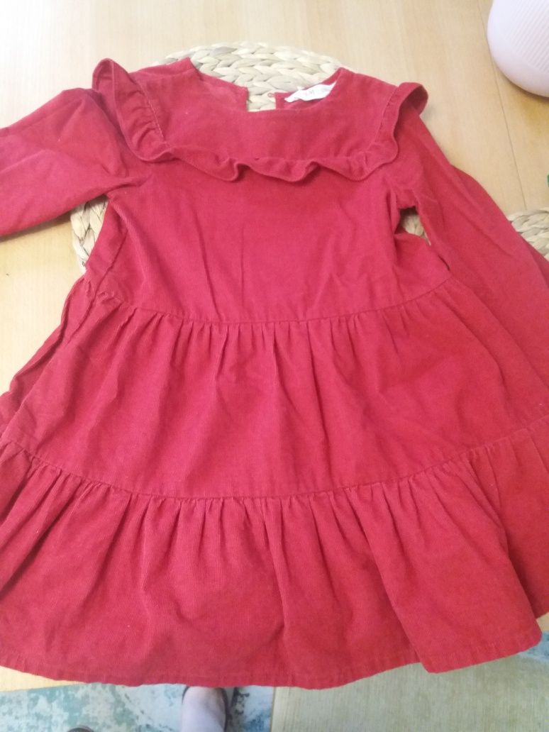 Sukienka czerwona H&M sztruksowa rozmiar 98