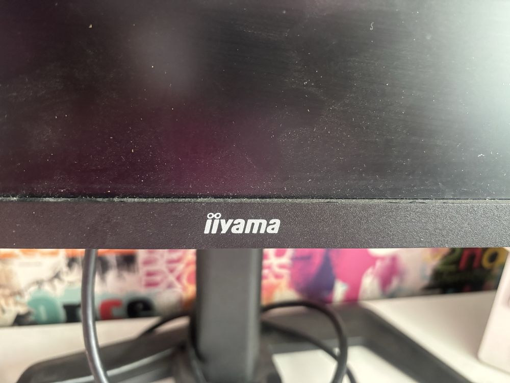 Monitor hz regulacja pionowa i pozioma