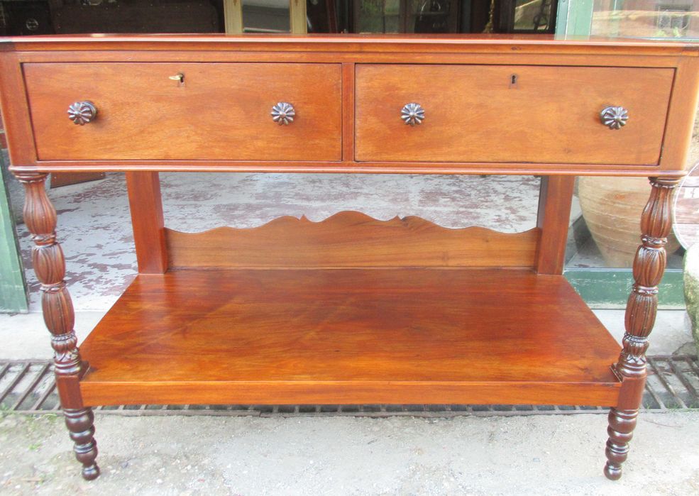 Antigo móvel trinchante séc. XIX