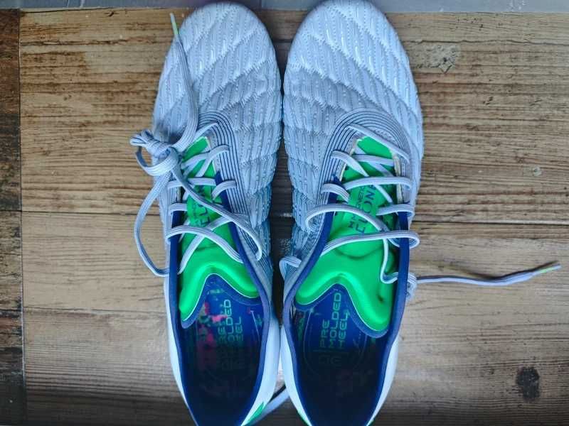 Profesjonalne nowe korki Under Armour Clone Mag Elite