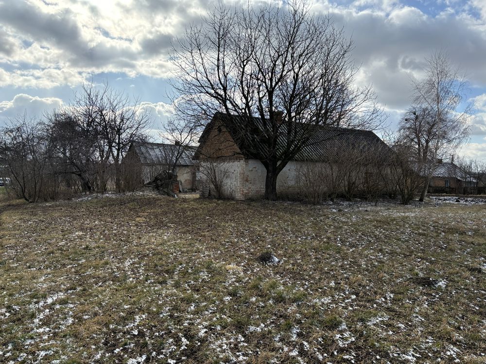 Продам будинок із земельною ділянкою (с.Журавники)