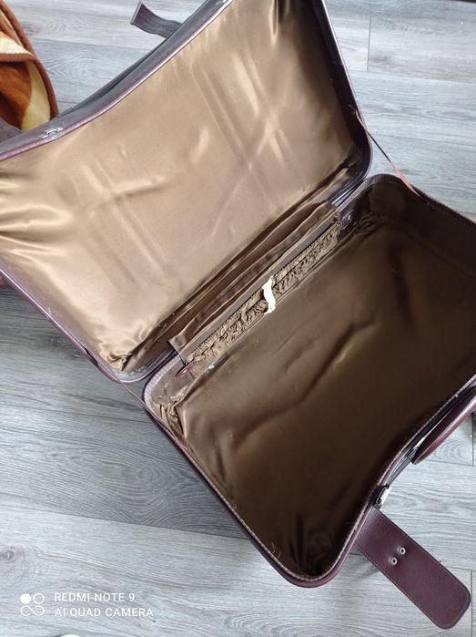 Чемодан гарний дуже