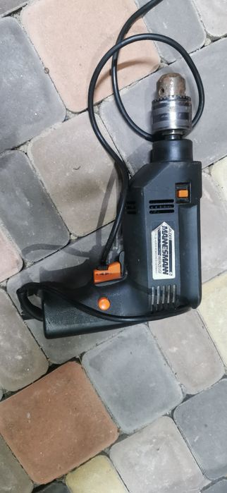 Продам інструмент в гарному стані.