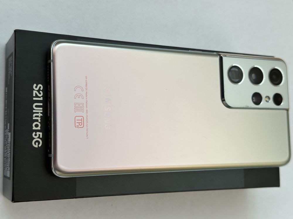 Телефон Samsung S21 Ultra
