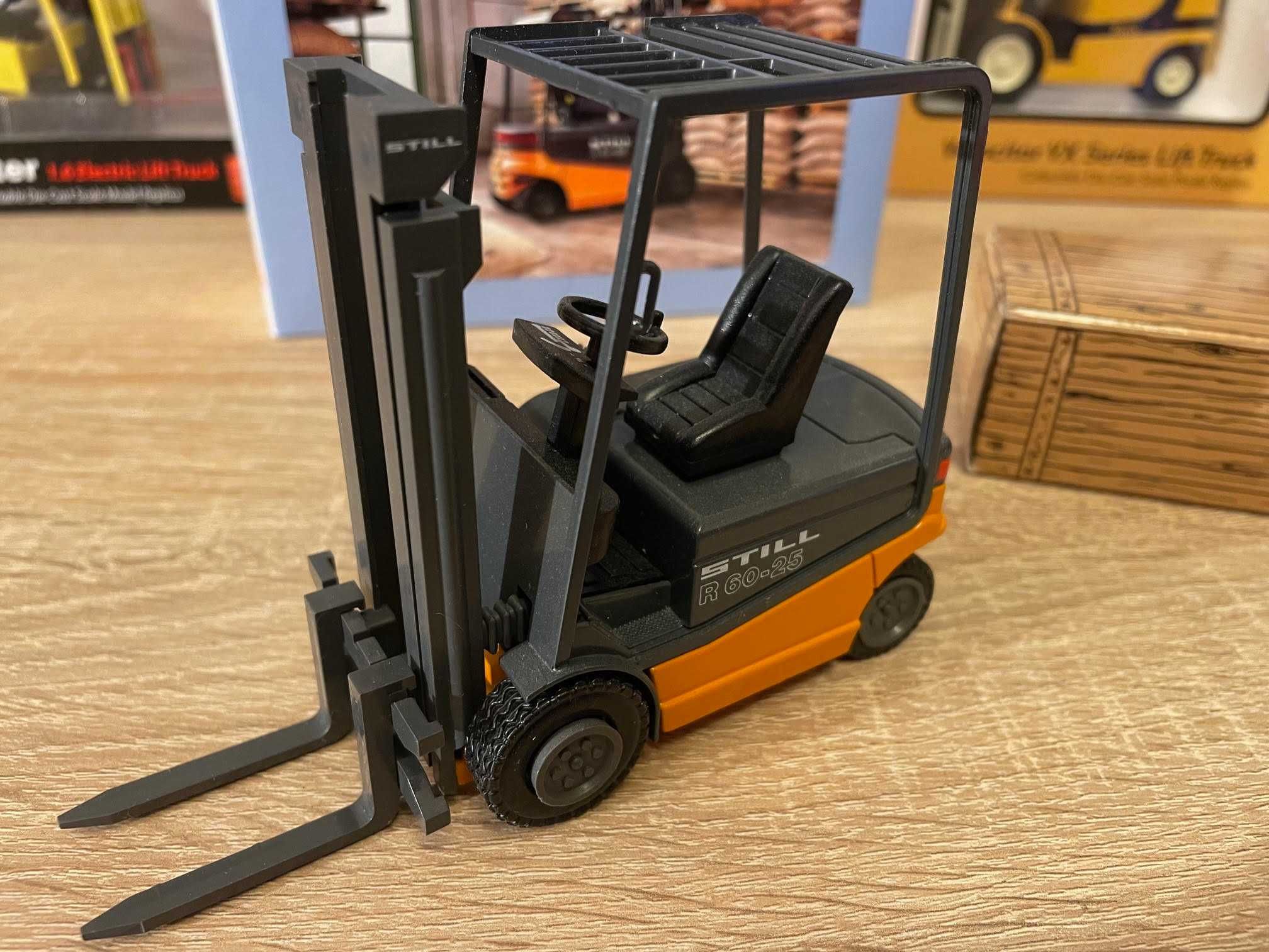 Model - wózek widłowy Still RX 60 - 25