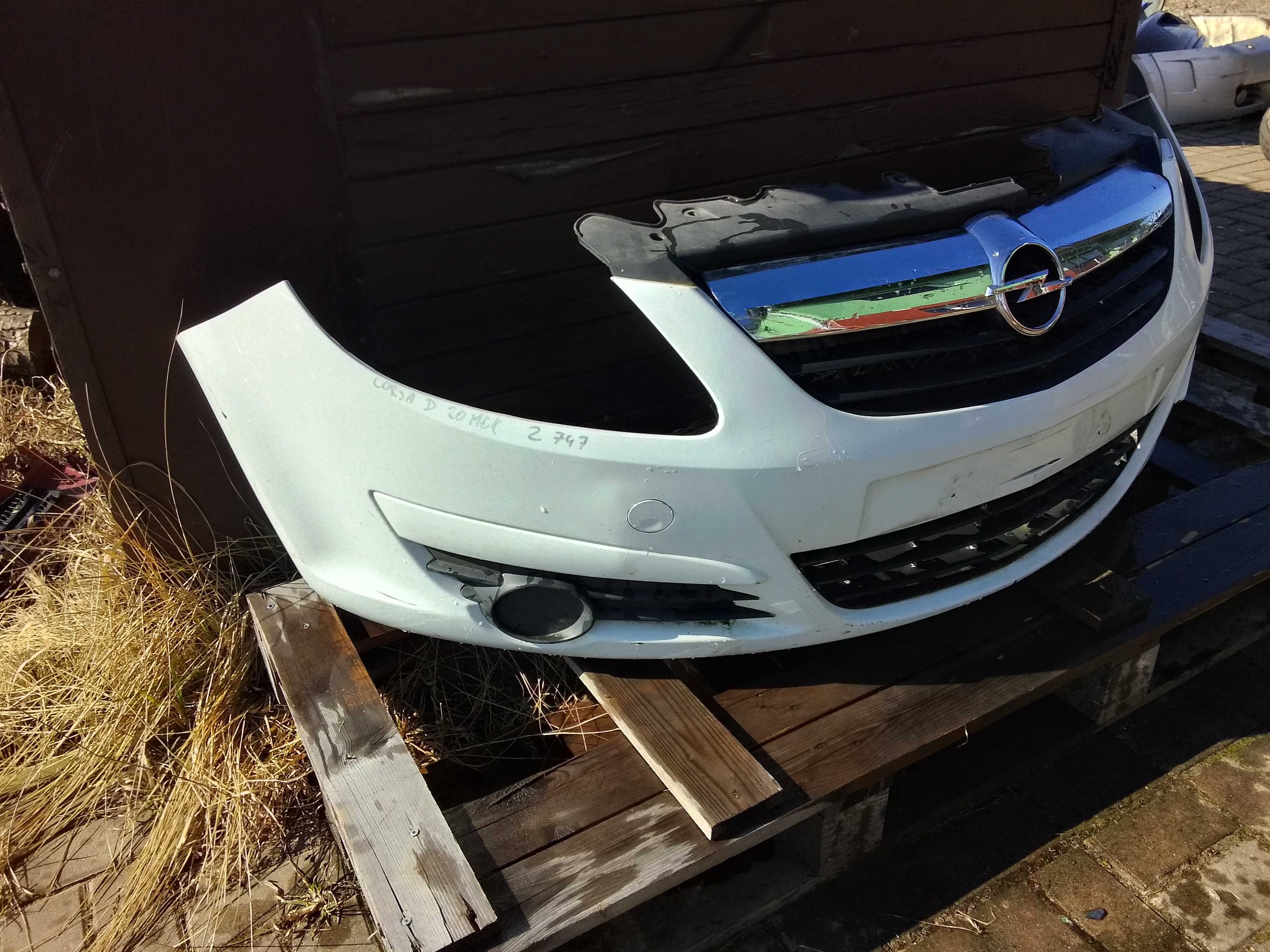 OPEL CORSA D zderzak przód Z747