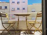 Apartamento t2 em bairro residencial