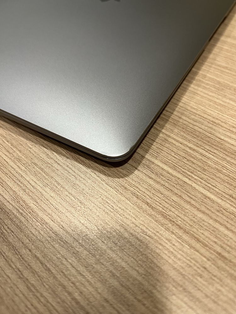 Macbook air M1 16GB