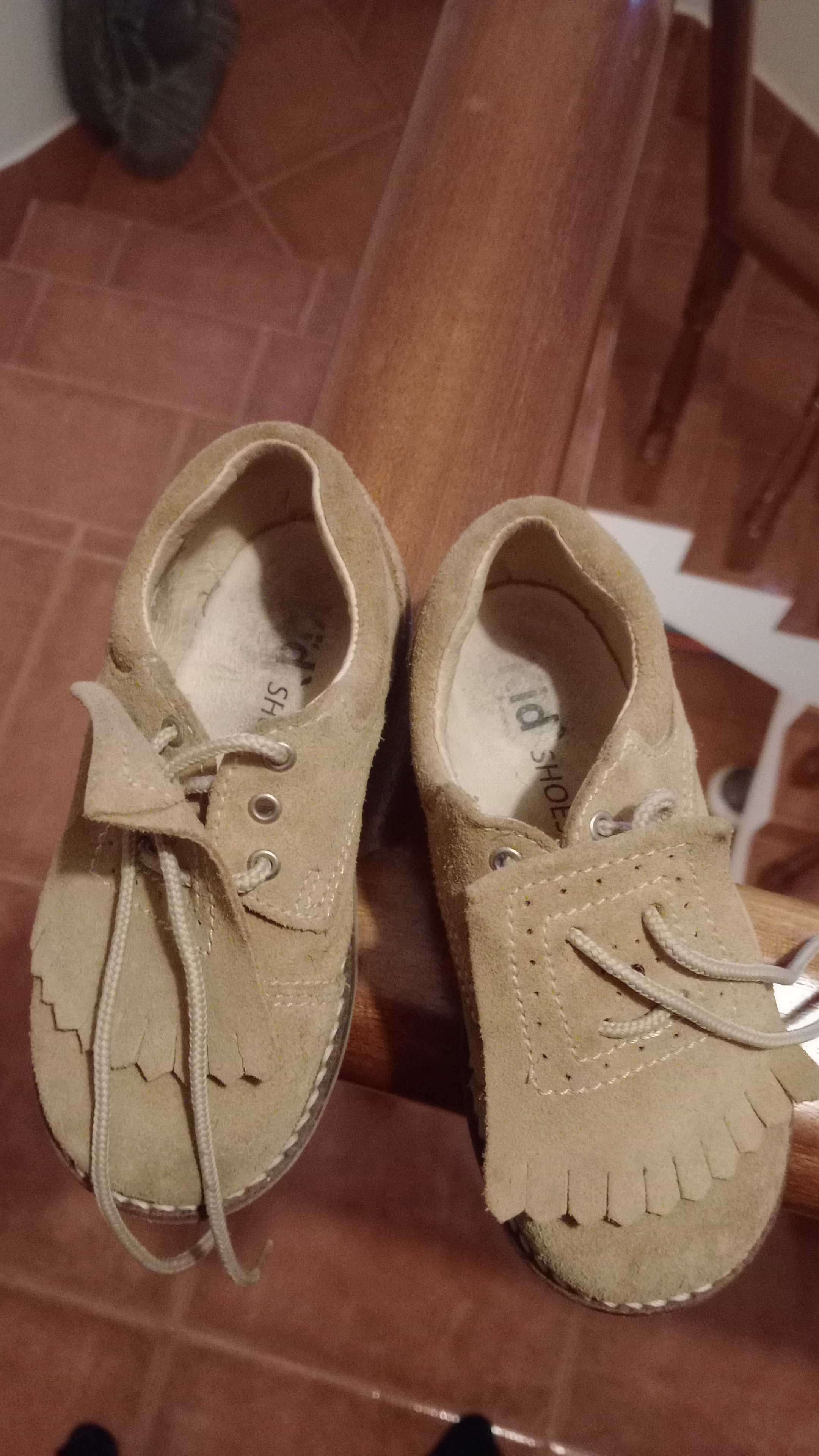 Sapato criança carneirinhos
