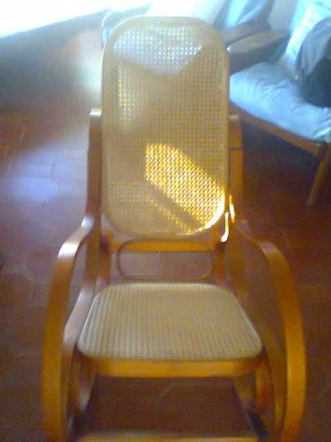 Cadeira baloiço em Palhinha