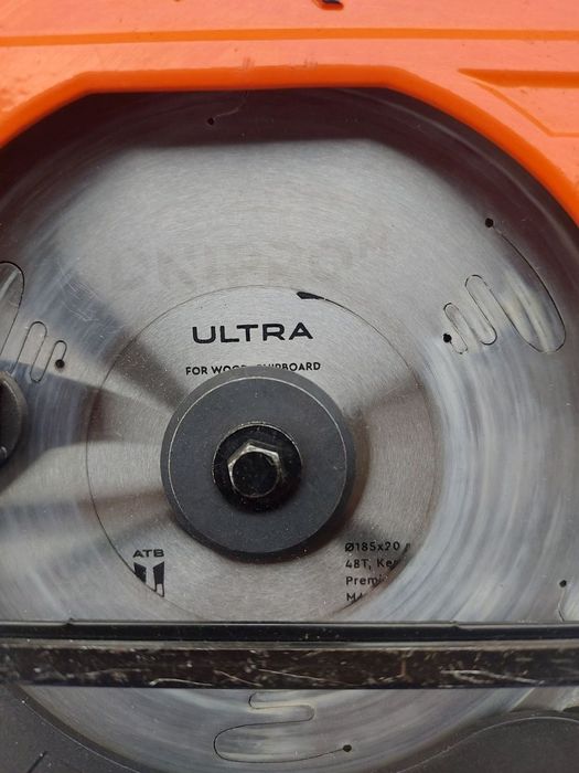 Днипро м cs 185 m с диском и защитными очками