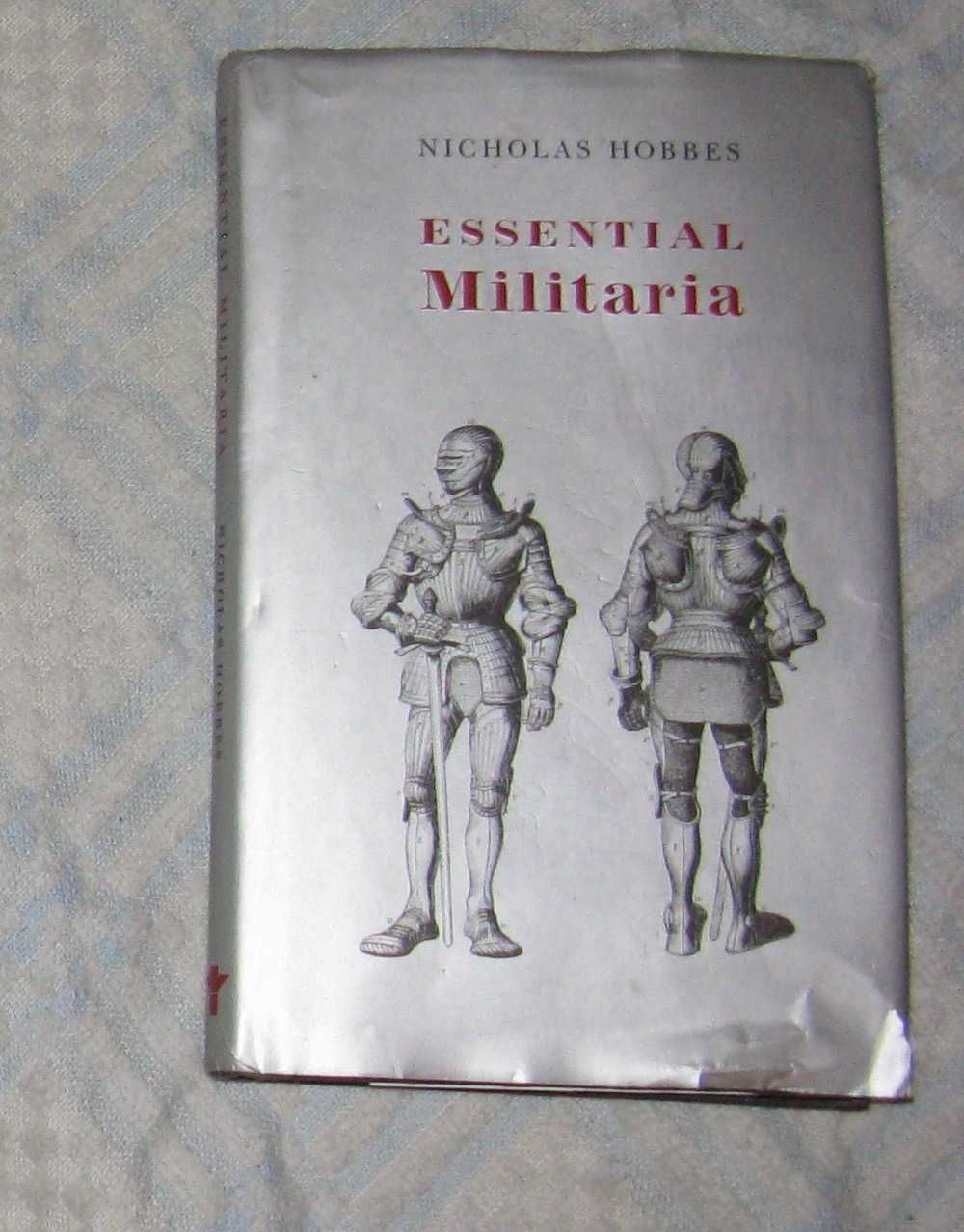 Книга на английском военный справочник Essential Militaria N. Hobbes
