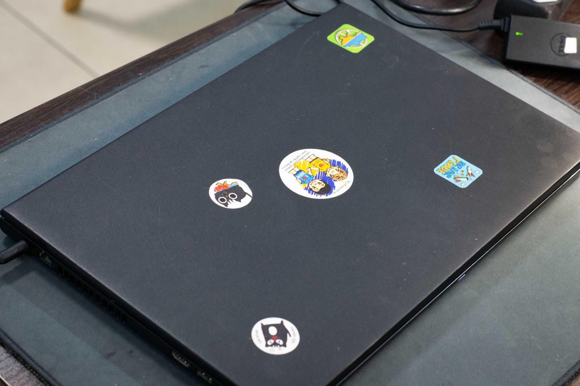 Хороший ноутбук для всего Dell Inspiron Core i5-7200u 8gb SSD