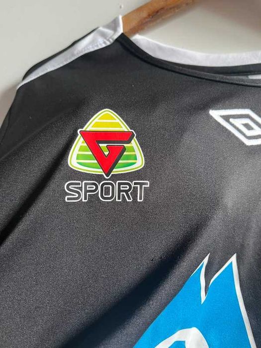 Czarny longsleeve piłkarski