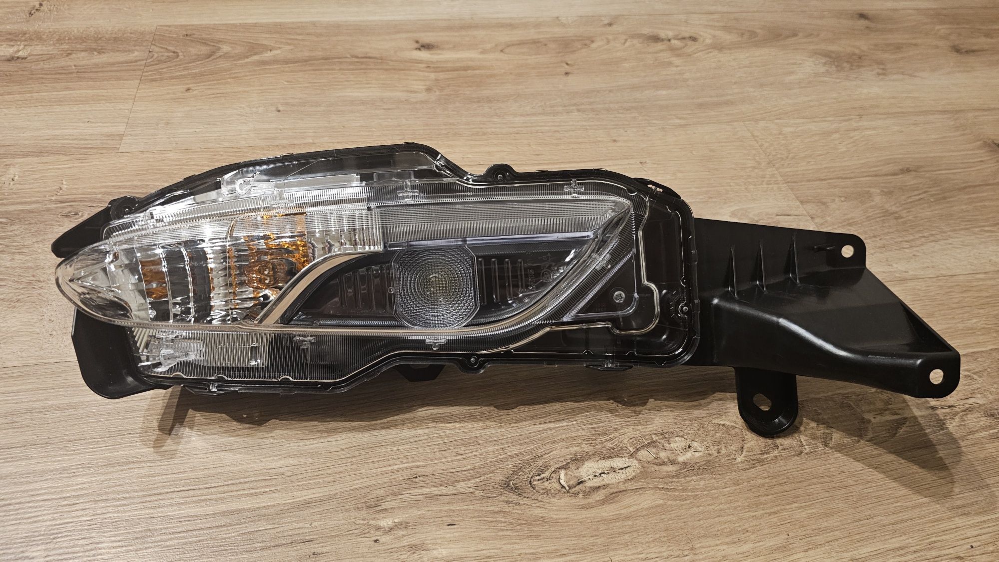 TOYOTA YARIS Nowa Lampa Światła  Dzienna LEWA 8144B0D160