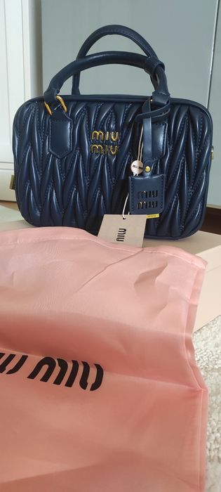 Bolsa Miu Miu nova