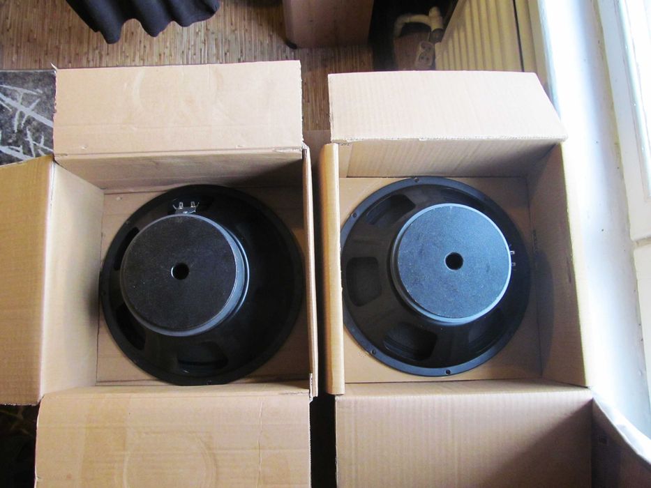 Продам динамики Peavey 12″(Пару).