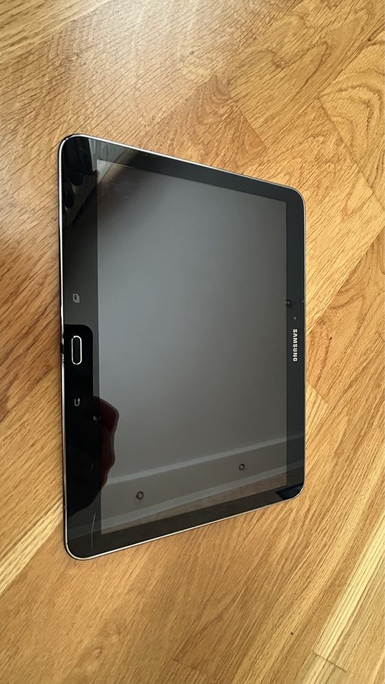 Продам планшет Samsung GALAXY TAB 4