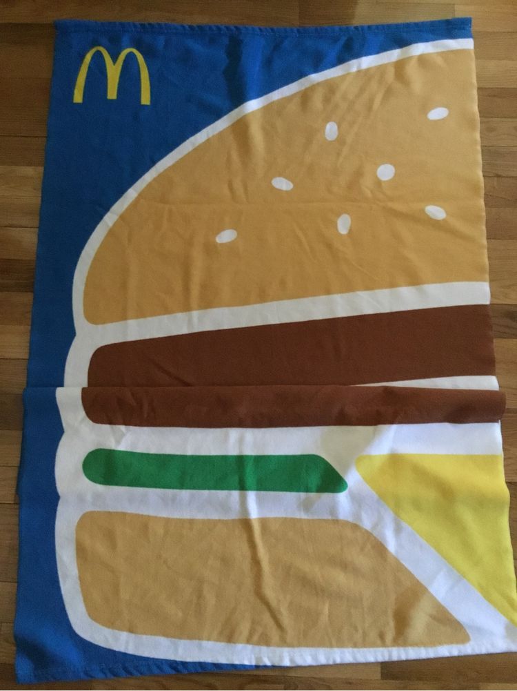 Toalha de praia McDonald’s (nova com embalagem original)