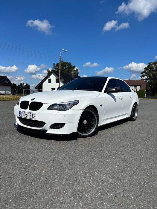 BMW Seria 5 BMW E60 550i 2010r