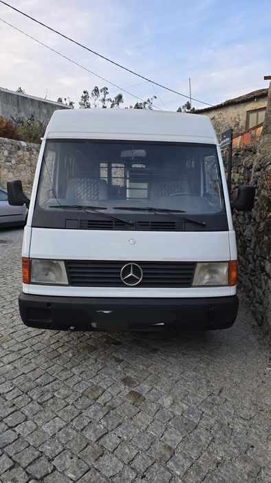 Mercedes MB 100D