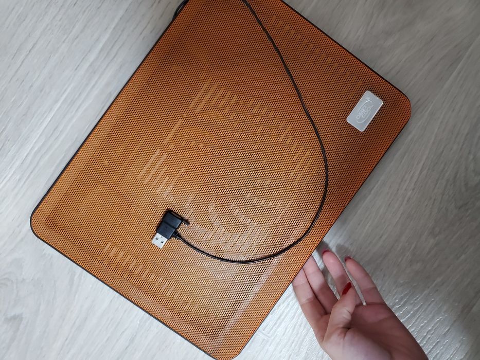 Продам кулер для ноутбука