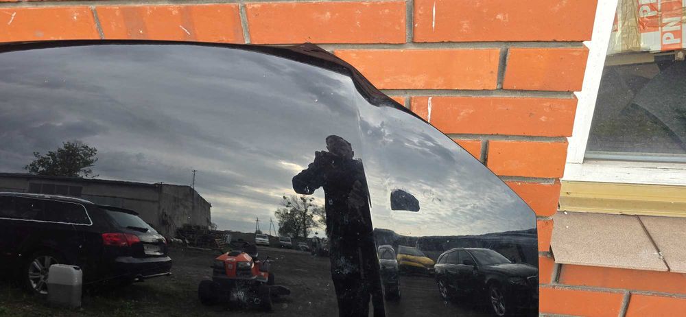 AUDI A3 8P Maska Pokrywa Silnika Duży grill LY9B