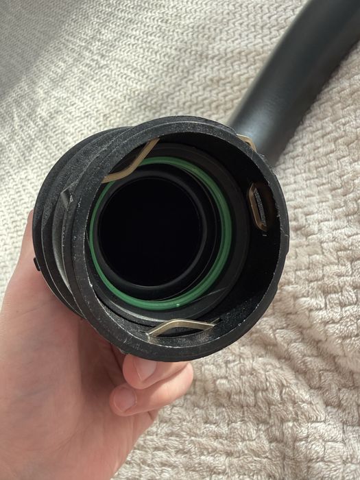 Патрубок BMW 13718601683 трубка інтеркуллера G01,F30.