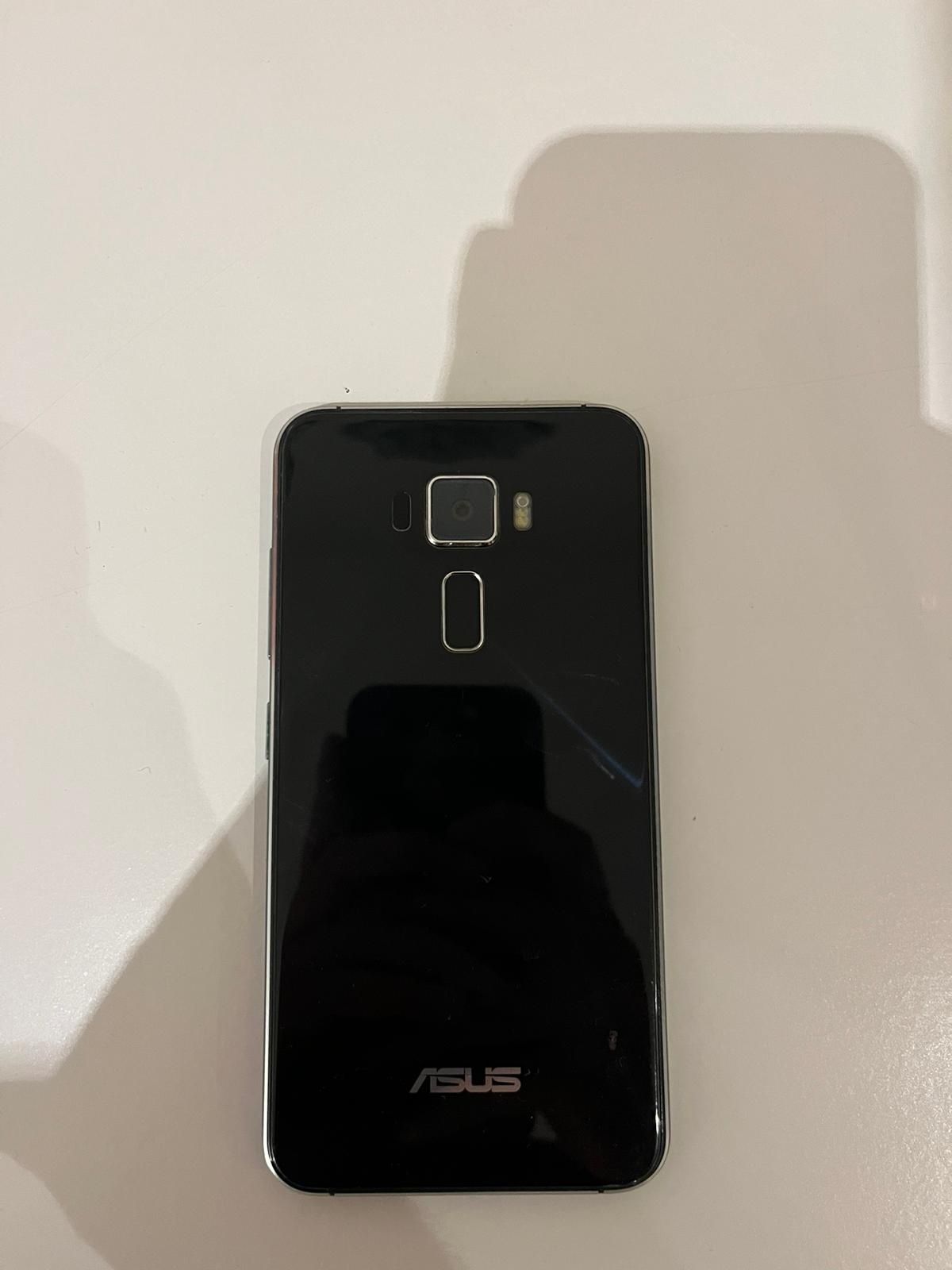 ZenFone 3 em bom estado