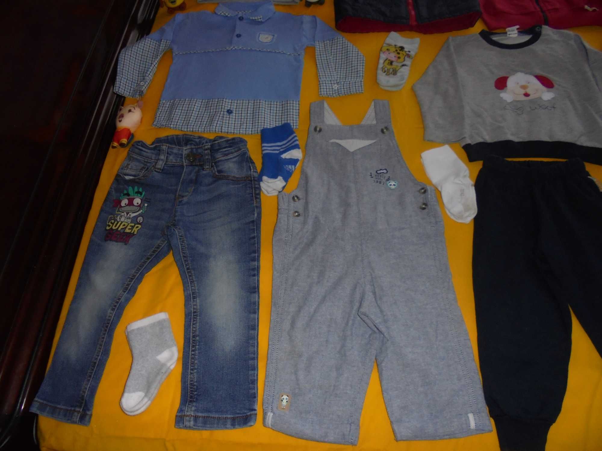 lote de roupa de menino o morcego