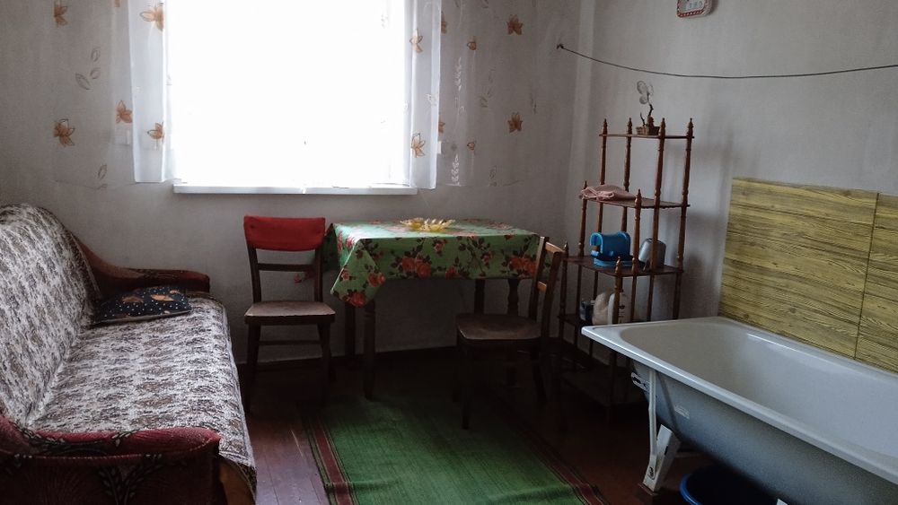 Продам будинок з ділянкою