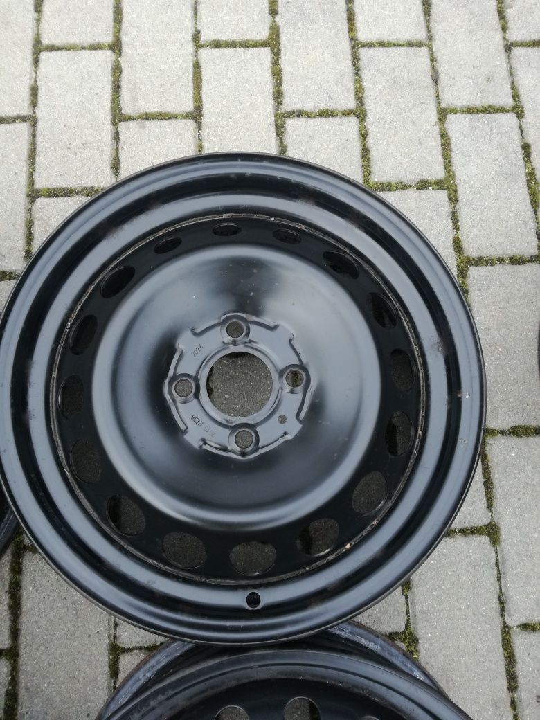 Stalowe felgi 15" Renault 4x100