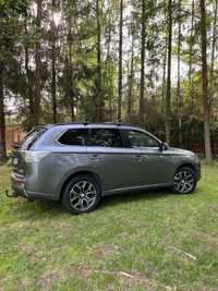 Mitsubishi Outlander Mitsubishi OUTLANDER PHEV - piękny egzemplarz