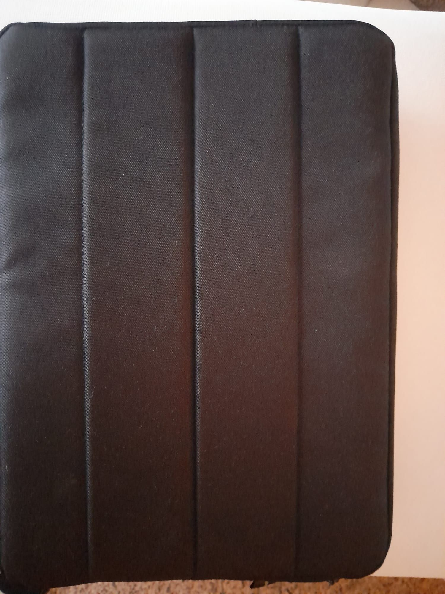 Capa para tablet ou macbook (até 13')