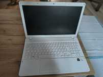 4 laptopy - opis