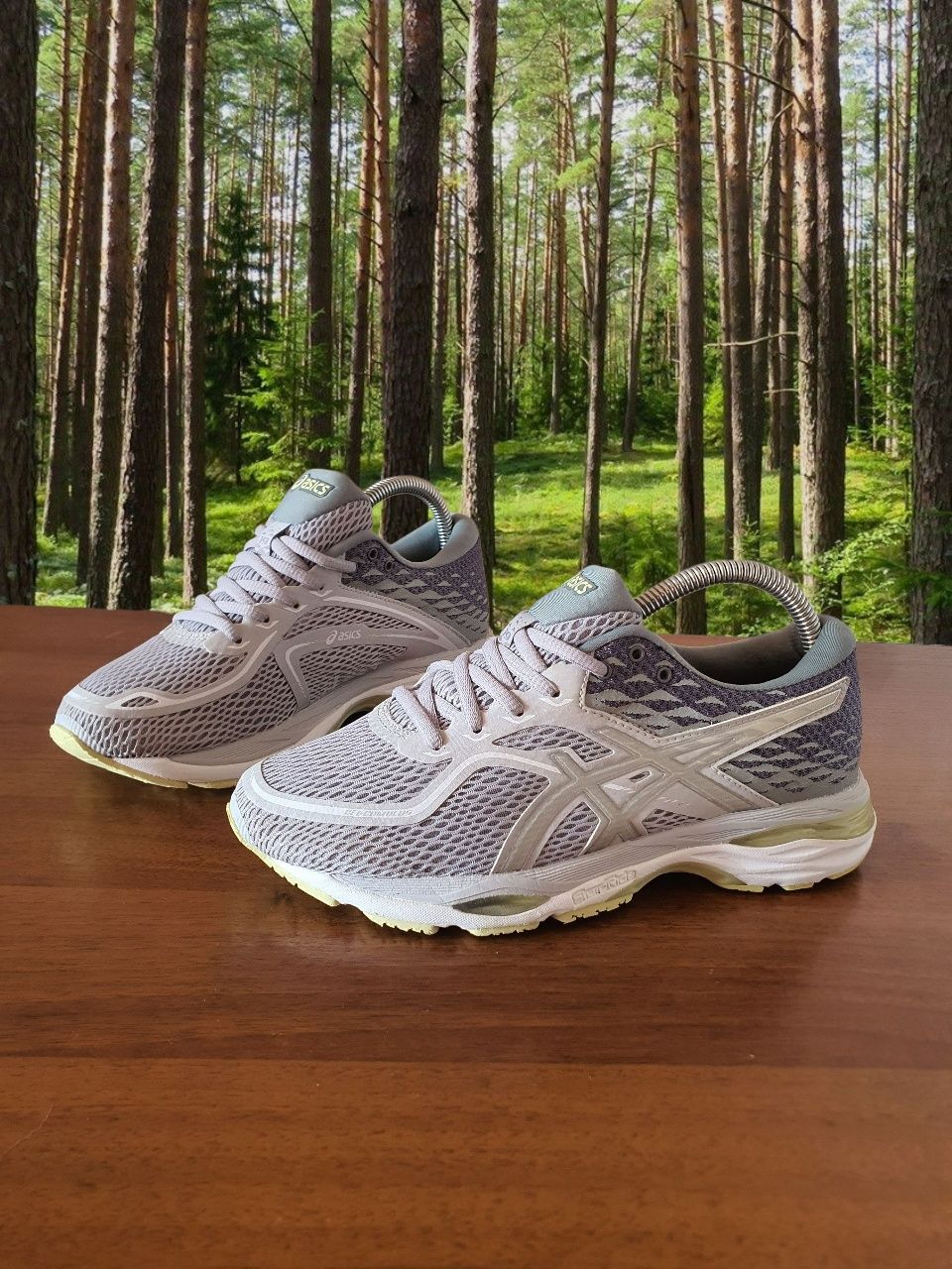 Оригінал‼️37.5р Кросівки ASICS Gel-Cumulus 19 жіночі бігові
