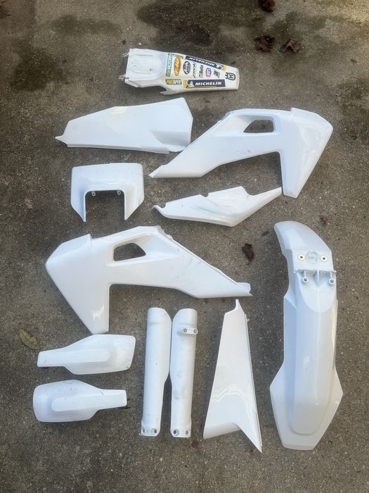 Plásticos/Carenagem Husqvarna Te 300