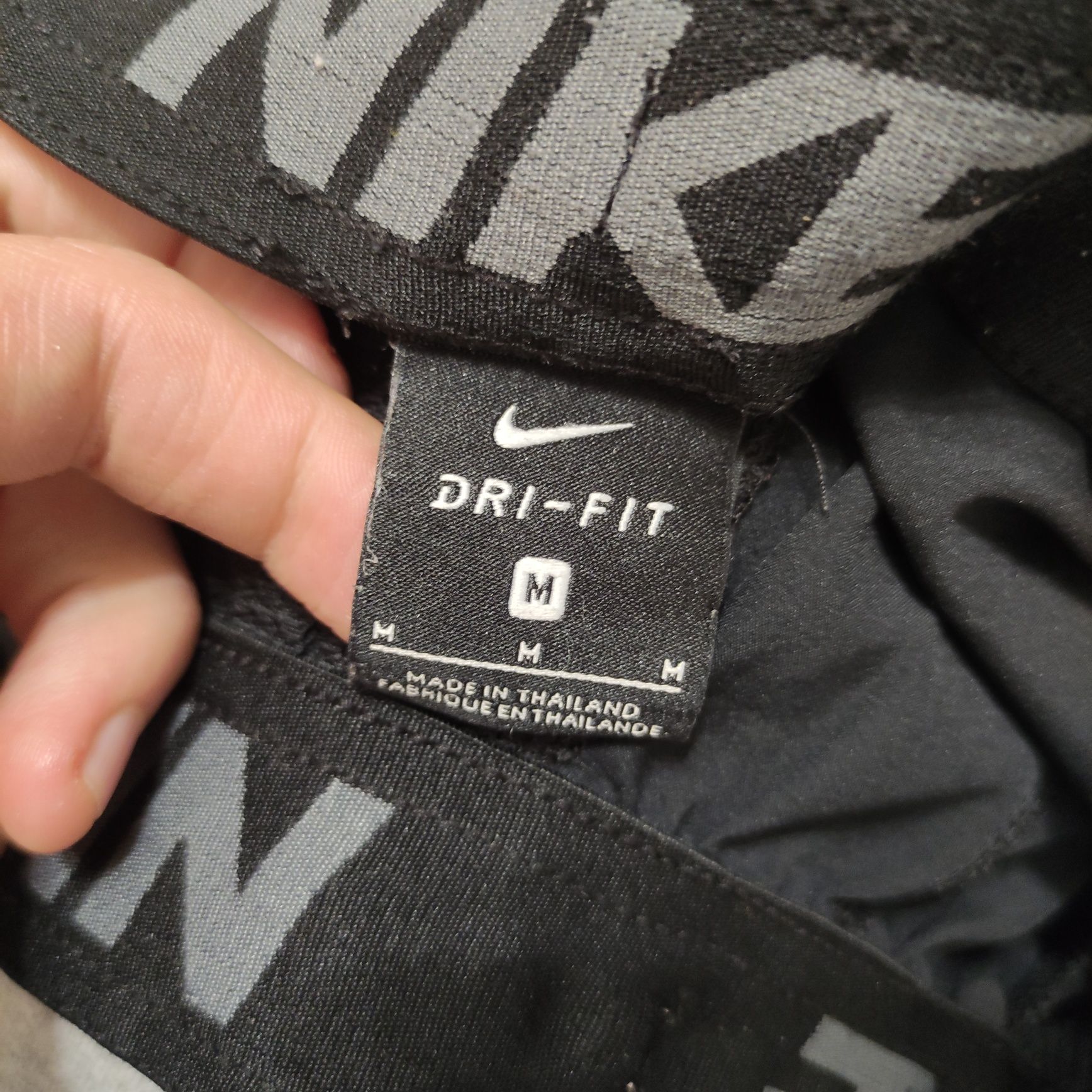 Шорти Nike з карманами чоловічі