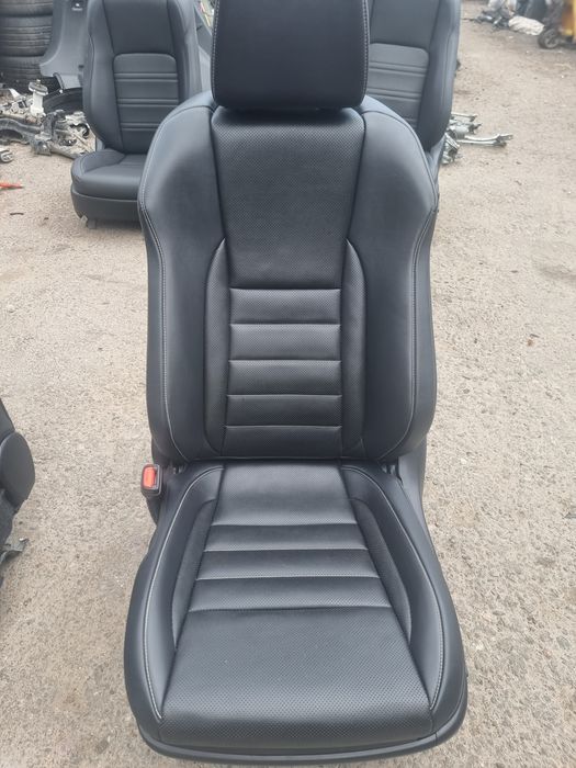 сидения Lexus NX с вентиляцией, спорт