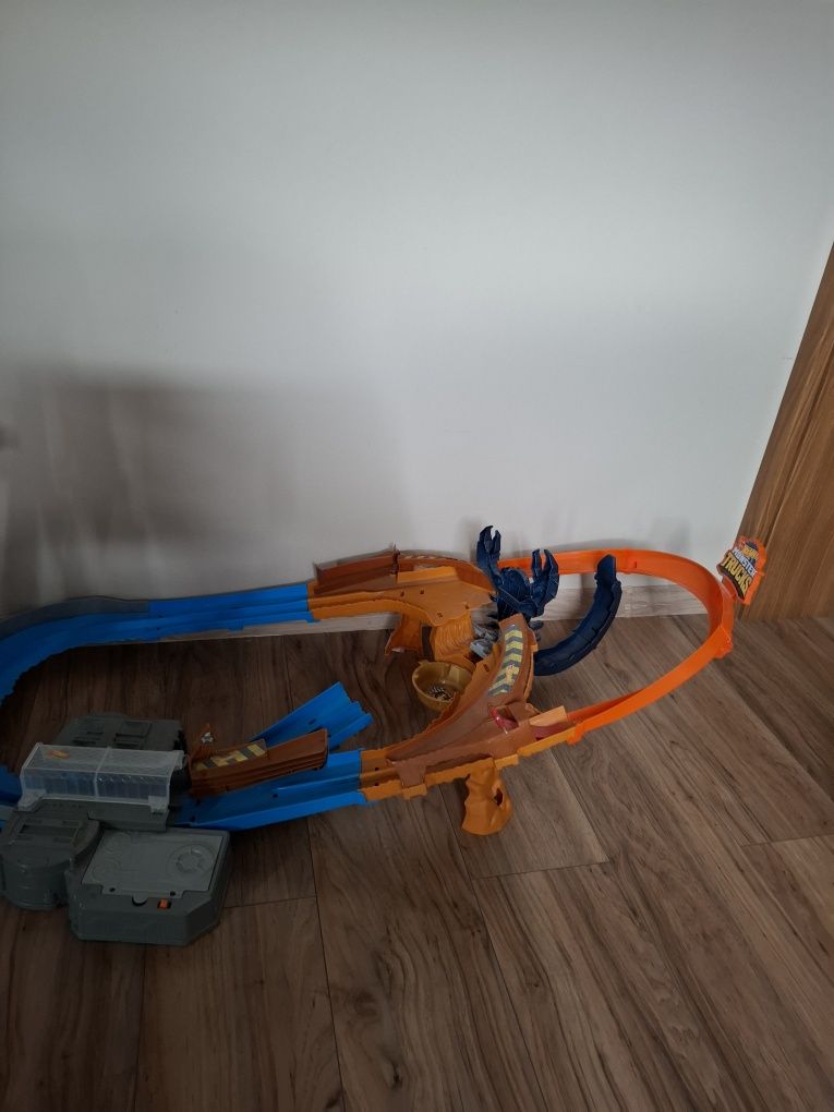 Tort Hot Wheels Skorpion