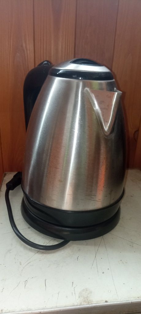 Рабочий Электрочайник Delfa DK-1200x