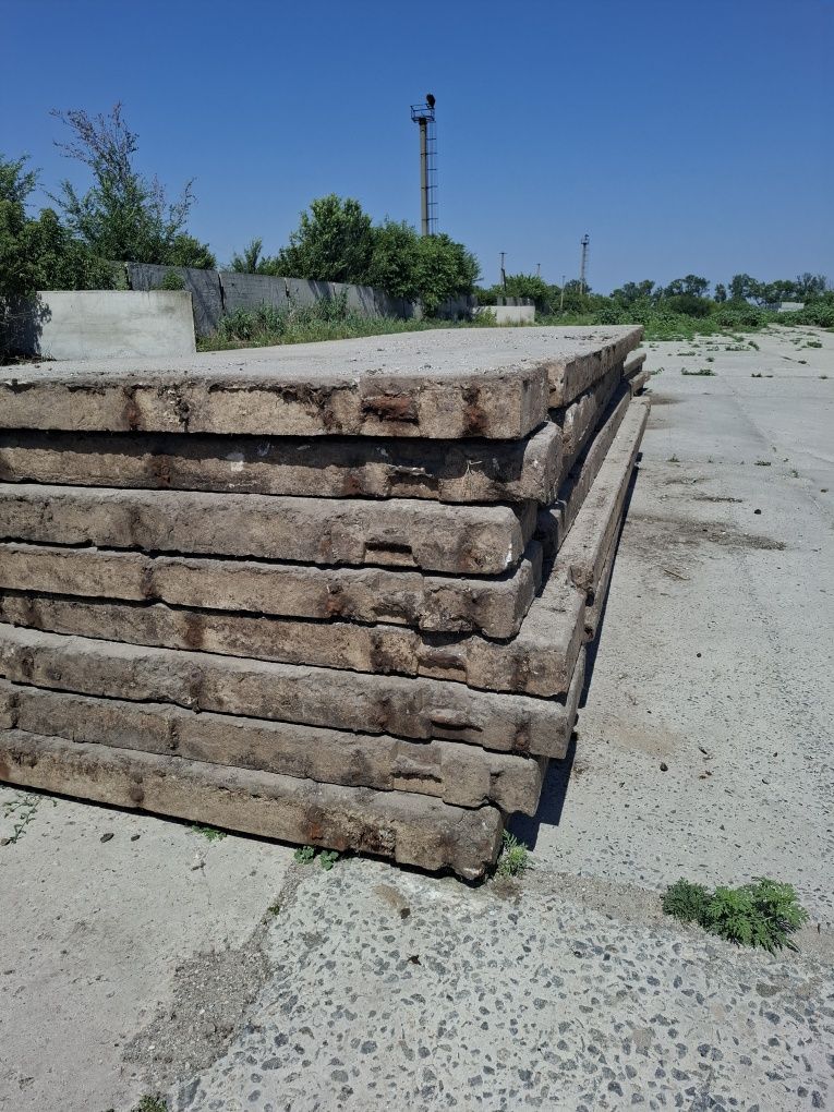 Продам дорожні Плити бу 6х2 3х2