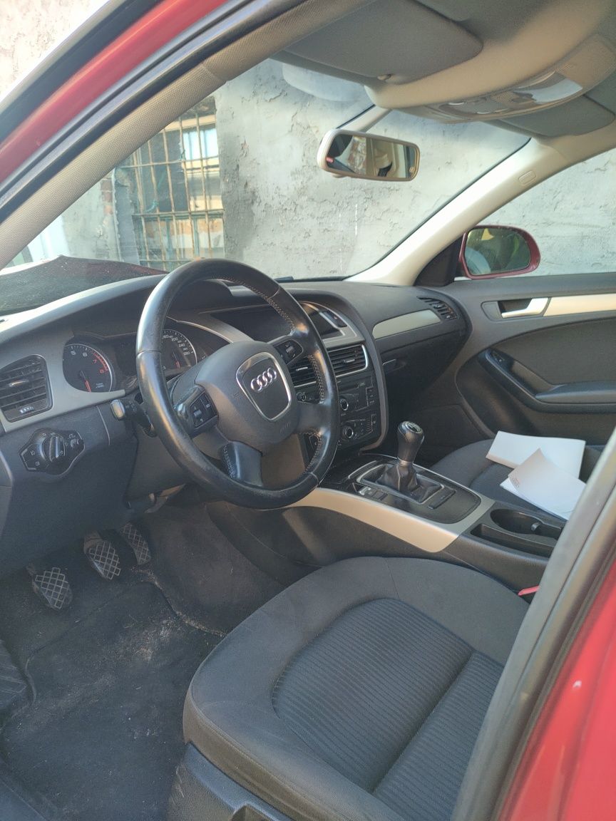 Audi A4 B8 deska konsola airbag pasy poduszki