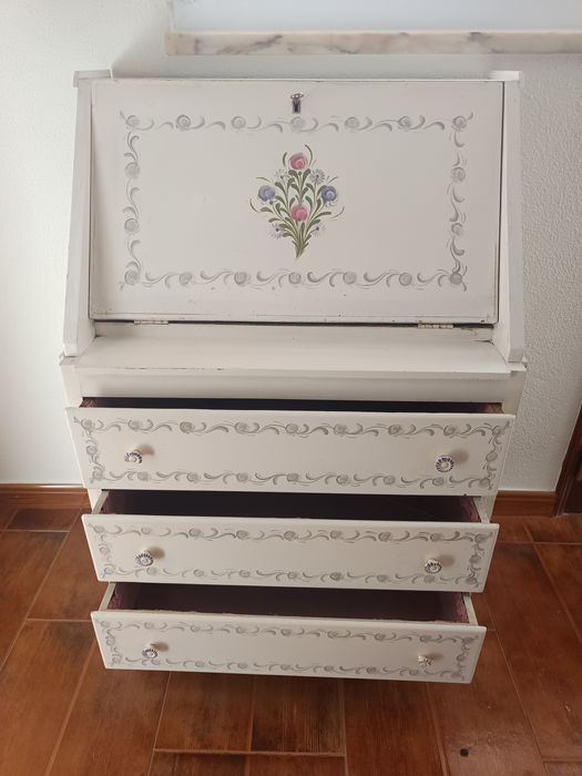 Mobília de quarto típica alentejana