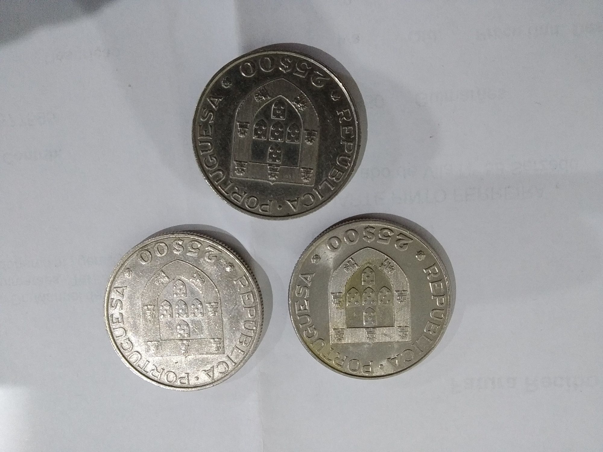 Moedas de 25 escudos comemorativas