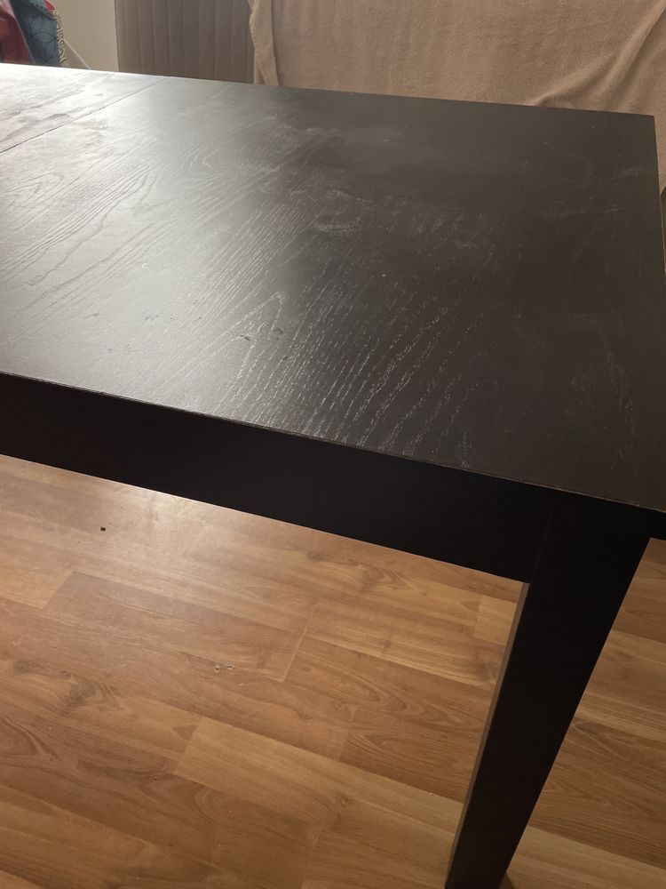 Mesa de madeira preta IKEA
